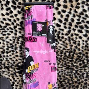 Twilight Saga Pink Fleece Throw Blanket